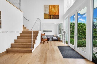 145 Biscay Dr in Bal Harbour, FL - Building Photo - Building Photo