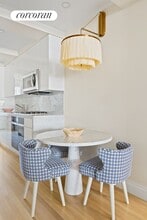 28 E 10th St in New York, NY - Building Photo - Building Photo