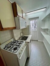 1111 Boylston St in Boston, MA - Building Photo - Building Photo