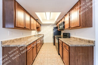 8548 E Belleview St in Scottsdale, AZ - Foto de edificio - Building Photo