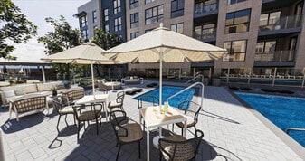 1001 N Shoreline Blvd, Unit SI ID1309226P in Mountain View, CA - Building Photo
