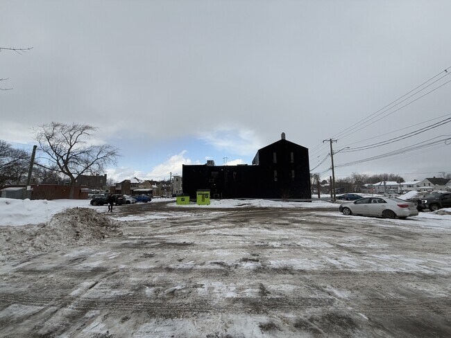 188 Mountain Rd in Moncton, NB - Building Photo - Building Photo