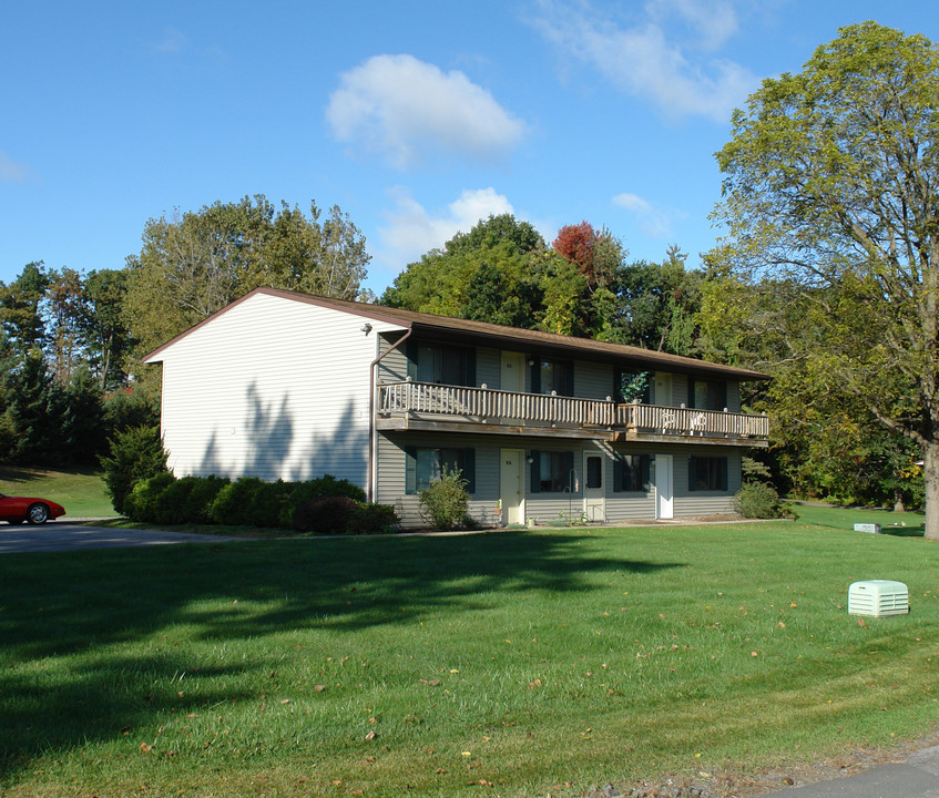 Clifton Court in Clifton Park, NY - Building Photo