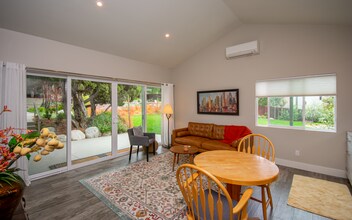 3987 Park Dr in Carlsbad, CA - Building Photo - Building Photo