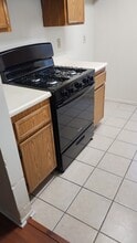 2554 Olive Dr, Unit 34 in Palmdale, CA - Building Photo - Building Photo