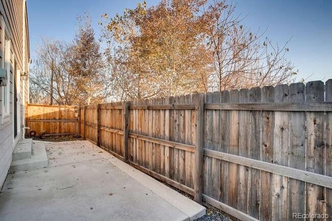 property at 433 S Newton St
