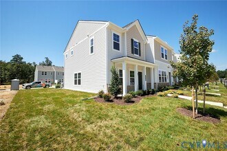 240 Greenpark Rd in Sandston, VA - Building Photo - Building Photo