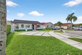 13280 SW 39th Terrace in Miami, FL - Building Photo - Building Photo