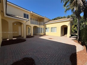 2250 SE 19th Ave in Homestead, FL - Building Photo - Building Photo