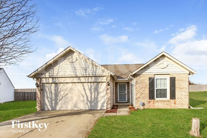 2363 Rostock Ct in Indianapolis, IN - Building Photo