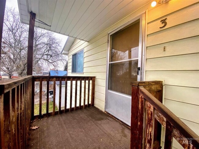 603 N 6th St, Unit 3 in Payette, ID - Foto de edificio - Building Photo
