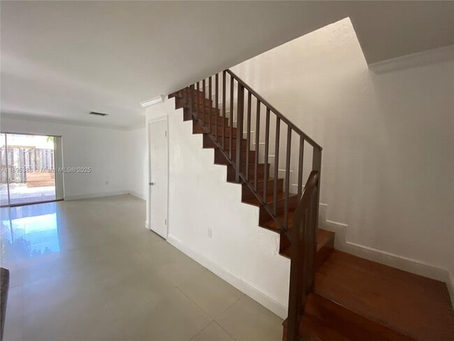 8405 SW 137th Ave in Miami, FL - Building Photo - Building Photo