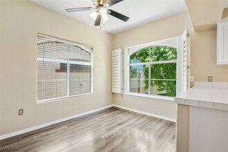 525 Indian Princess Dr in Las Vegas, NV - Building Photo - Building Photo