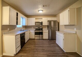 2302 Traverse Dr in Killeen, TX - Building Photo - Building Photo