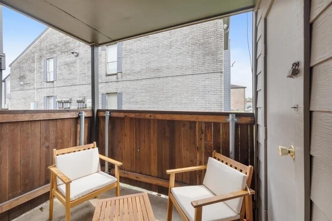 property at 11715 S Glen Dr
