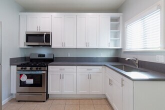 1711 E Appleton St in Long Beach, CA - Building Photo - Building Photo