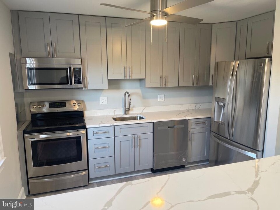 6415 Whitwell Ct in Fort Washington, MD - Building Photo