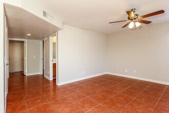 14317 N 75th Dr in Peoria, AZ - Foto de edificio - Building Photo