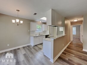 106 Boardwalk St in Midlothian, TX - Foto de edificio - Building Photo