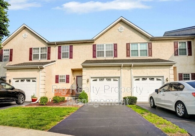 property at 3928 Palmer Ct