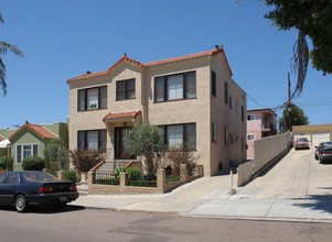 3818-3824 Arizona St in San Diego, CA - Building Photo - Building Photo