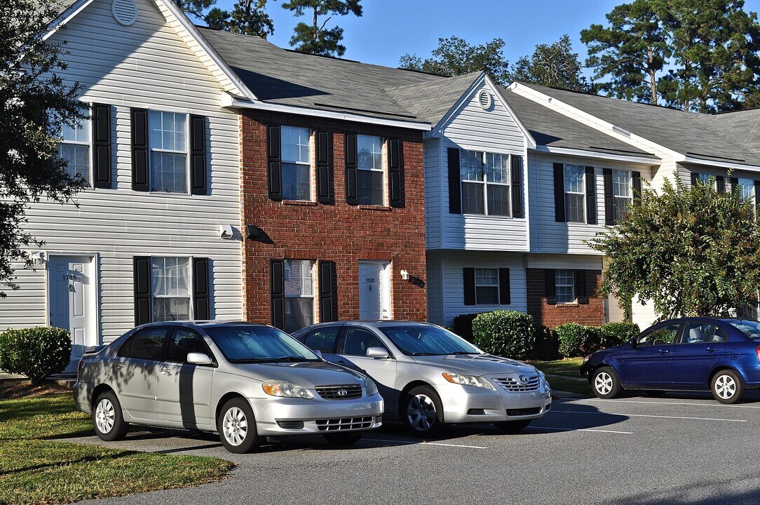 Fords Pointe Apartments and Townhomes in Savannah, GA - Foto de edificio