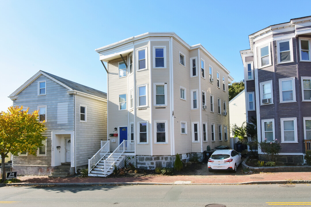 144 Bridge St in Salem, MA - Foto de edificio