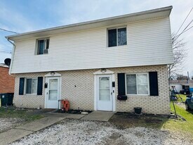1512 Field St NW, Unit 1512 in Canton, OH - Building Photo