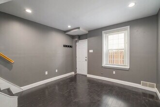 1025 N Lawrence St in Philadelphia, PA - Building Photo - Building Photo