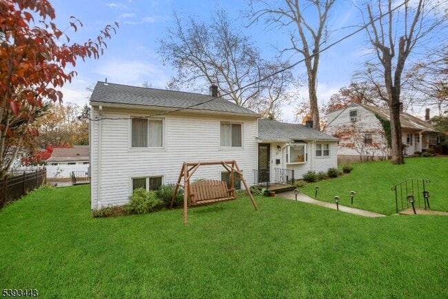 214 S Valley Rd in West Orange, NJ - Building Photo - Building Photo