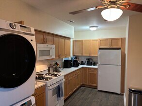 3624 N Wayne Ave, Unit 2 in Chicago, IL - Building Photo - Building Photo