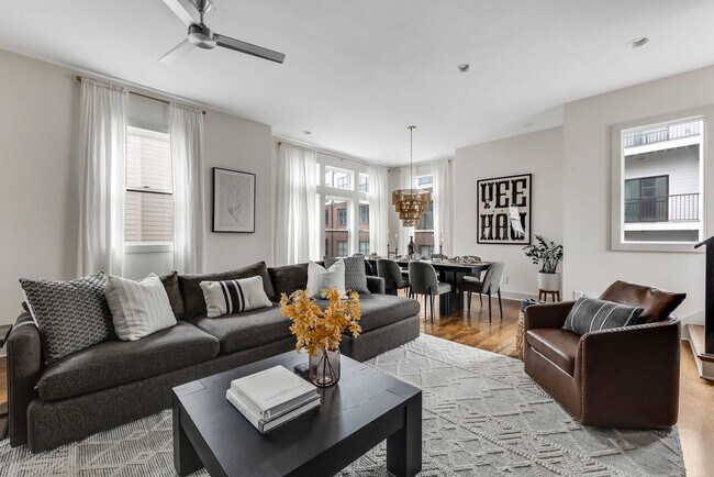 1114A Wade Ave in Nashville, TN - Foto de edificio - Building Photo