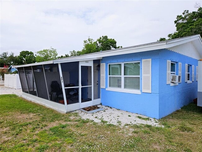 6801 48th Ave N in St. Petersburg, FL - Building Photo - Building Photo