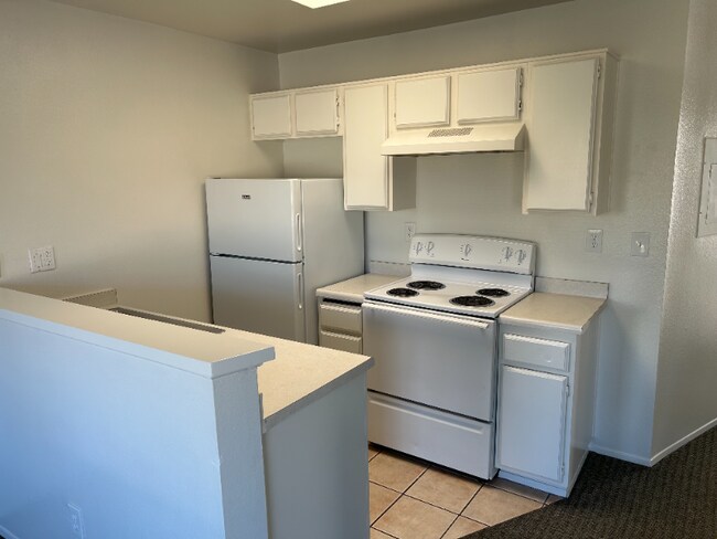 2782 Broadway, Unit 301 in San Diego, CA - Foto de edificio - Building Photo