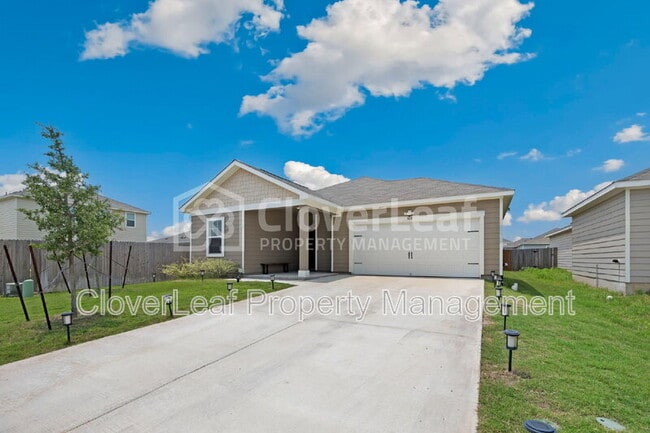 368 Wren Ln in Kyle, TX - Building Photo - Building Photo