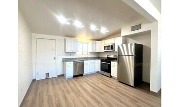 3042 N Sparkman Blvd in Tucson, AZ - Building Photo - Building Photo