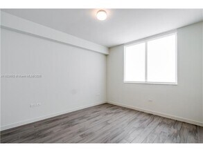 999 SW 1st Ave, Unit 1810 in Miami, FL - Building Photo - Building Photo