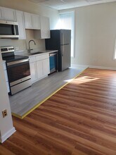 610 N Milwaukee Ave, Unit 2 in Libertyville, IL - Foto de edificio - Building Photo