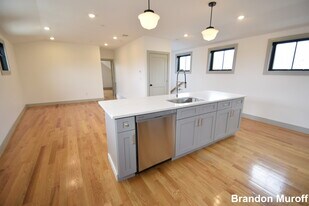 15 Maywood St, Unit 4 in Boston, MA - Building Photo