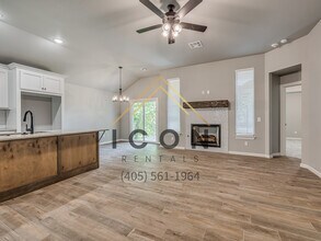 519 Cedar Ave in Yukon, OK - Building Photo - Building Photo