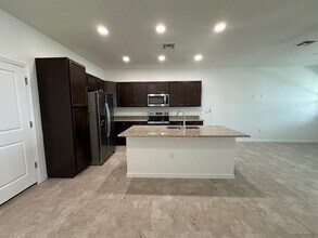 4658 Longwood Lake Sq in Westlake, FL - Building Photo - Building Photo