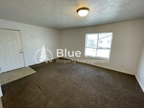 3134 Chasewood Dr in Ammon, ID - Building Photo - Building Photo