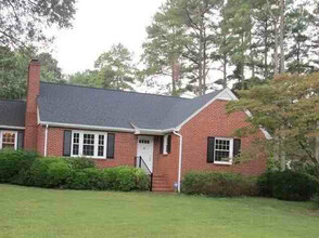 319 Graham St in Warrenton, NC - Building Photo - Building Photo