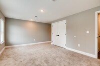 1006 W 38th St photo'