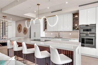 500 SE Mizner Blvd in Boca Raton, FL - Building Photo - Building Photo