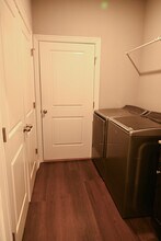 211 Grove Ln in Bentonville, AR - Building Photo - Building Photo
