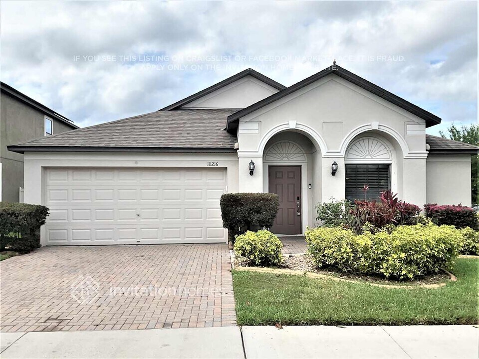 10216 Stedfast Ct in Ruskin, FL - Building Photo