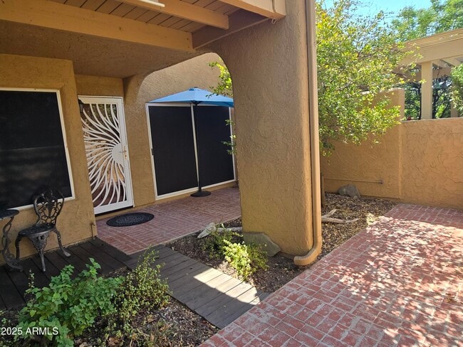 8422 N Central Ave in Phoenix, AZ - Building Photo - Building Photo