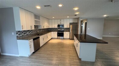 1017 Beecher St in Leesburg, FL - Building Photo - Building Photo