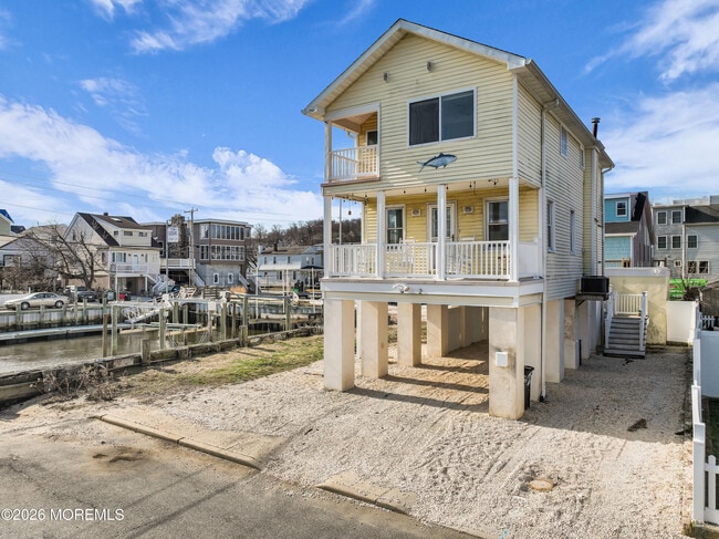 2 Bedle Pl in Highlands, NJ - Building Photo - Building Photo